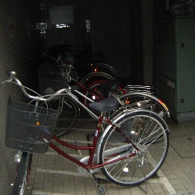 
						共用施設