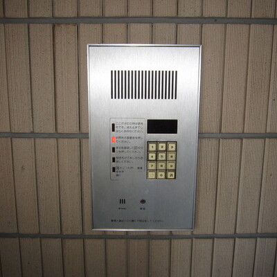 
						オートロック