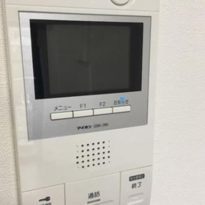 
						インターホン