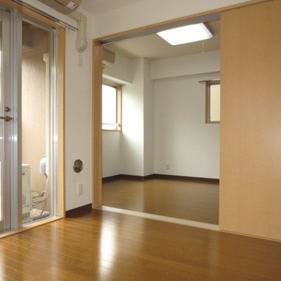 
						部屋