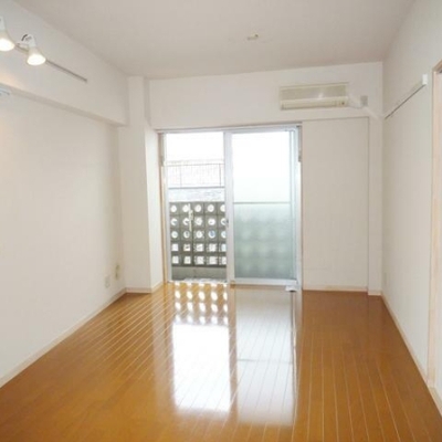 
						部屋