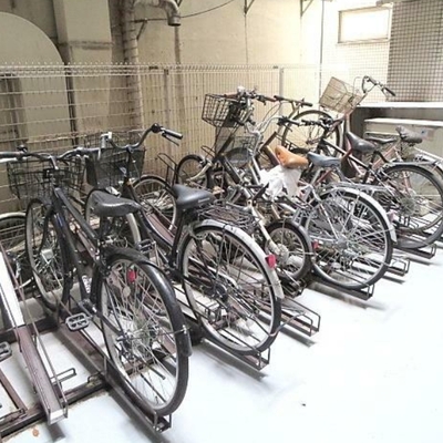 
						共用施設