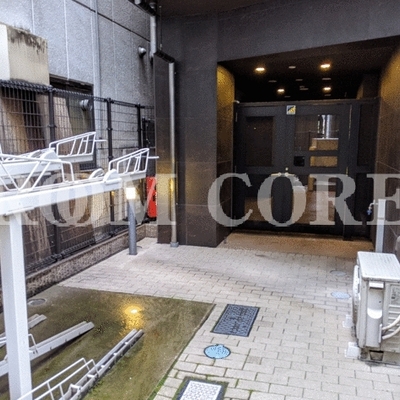 
						共用施設