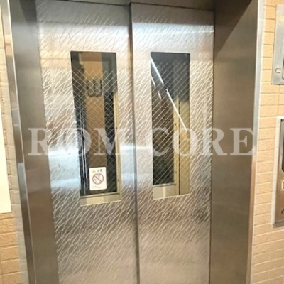 
						共用施設