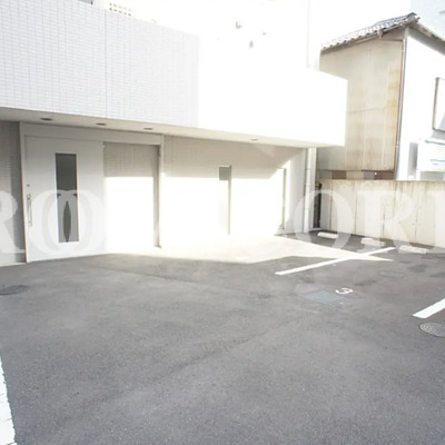 
						共用施設