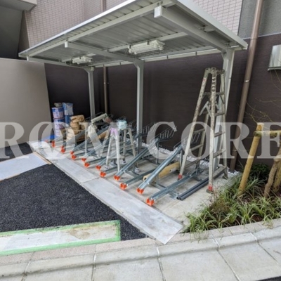 
						共用施設
