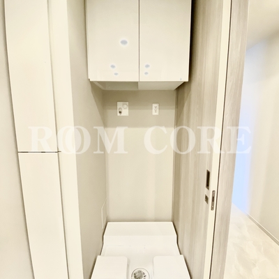 
						洗濯機置場