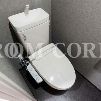 
						トイレ