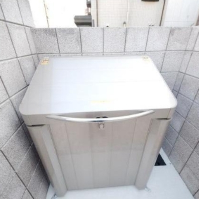 
						ゴミ置場