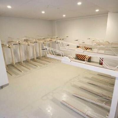 
						共用施設