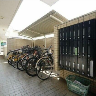 
						共用施設
