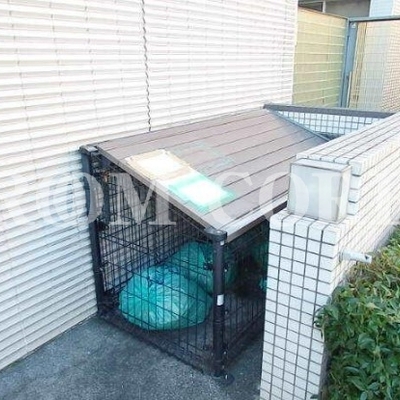 
						共用施設