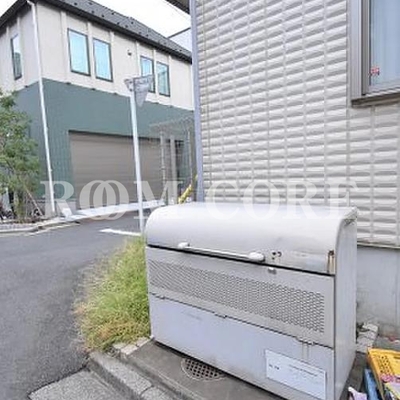 
						共用施設