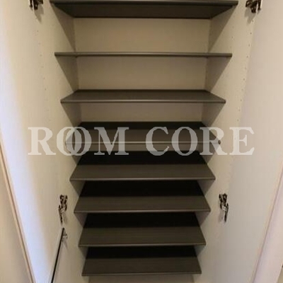 
						シューズボックス