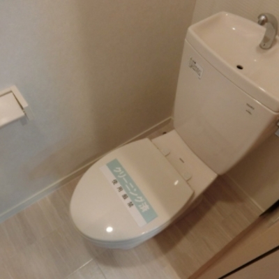 
						トイレ
