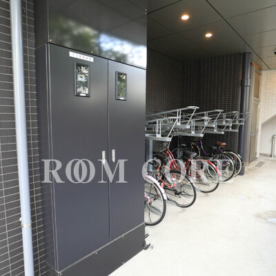
						共用施設