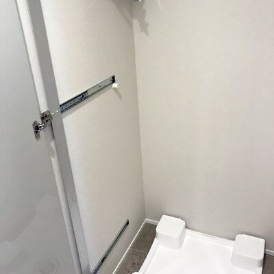 
						洗濯機置き場