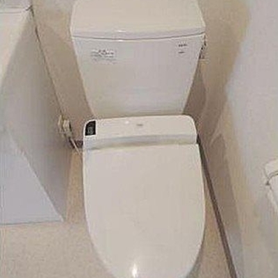 
						トイレ