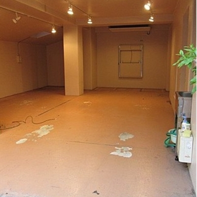 
						共用施設
