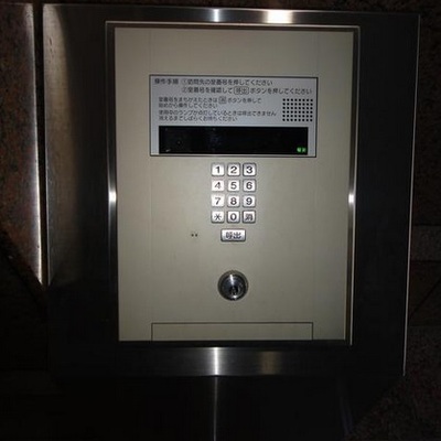 
						オートロック　共用施設