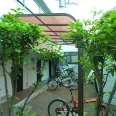 
						共用施設