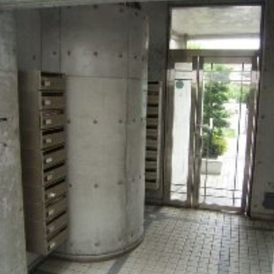 
						共用施設