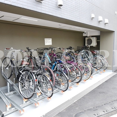 
						共用施設