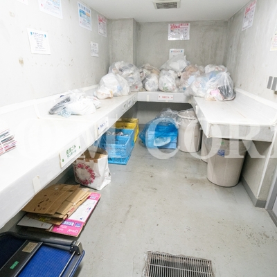 
						共用施設