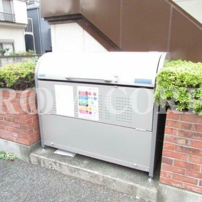 
						共用施設