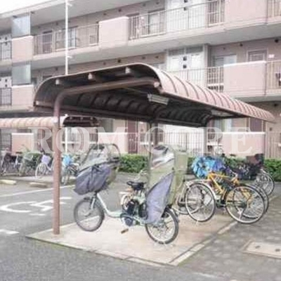 
						共用施設