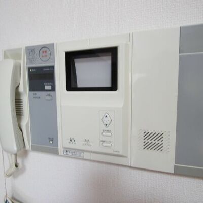 
						TVモニター