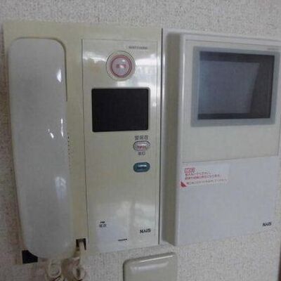 
						モニター