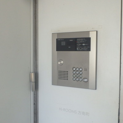 
						オートロック