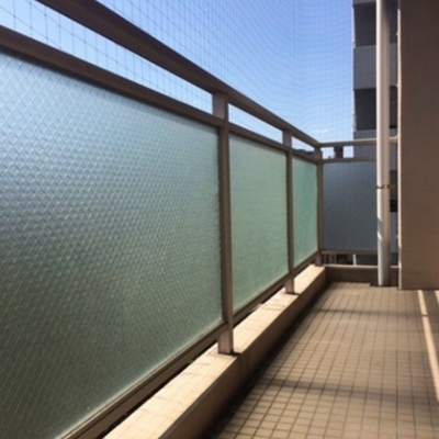 
						バルコニー