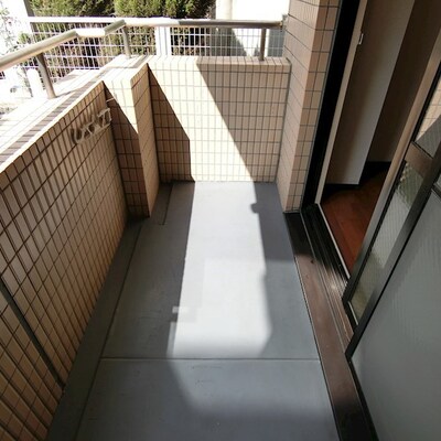 
						ベランダ