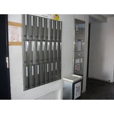 
						共用施設