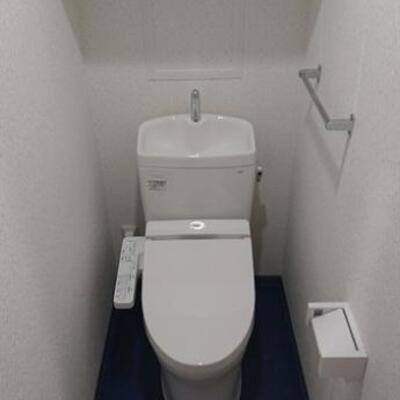 
						トイレ