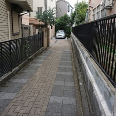 
						共用施設