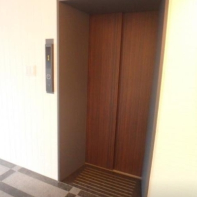 
						エレベーター　共用施設