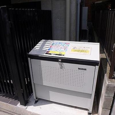 
						共用施設