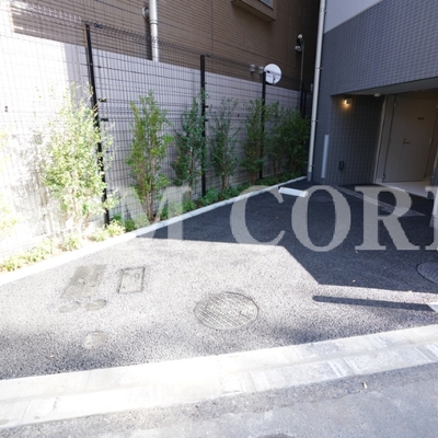
						共用施設