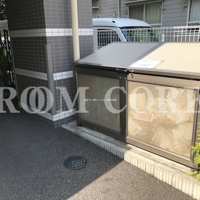 
						共用施設
