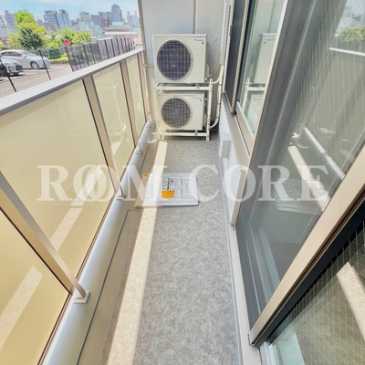 
						バルコニー