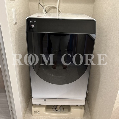
						洗濯機置場