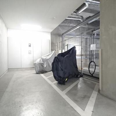 
						共用施設
