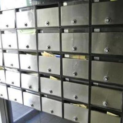 
						共用施設