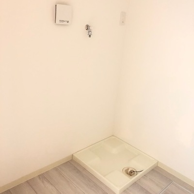 
						洗濯機置き場