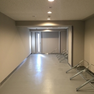 
						共用施設