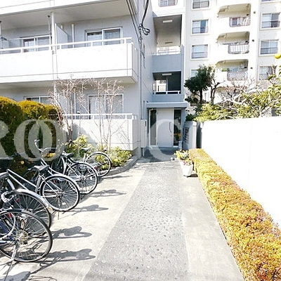 
						共用施設