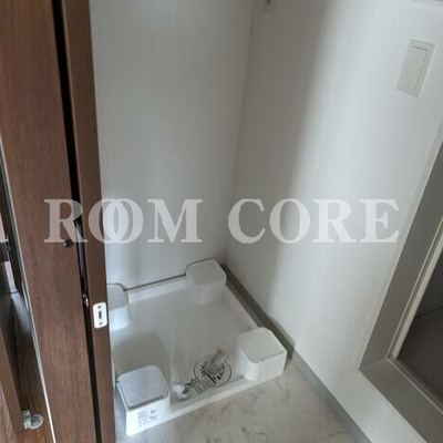 
						洗濯機置場